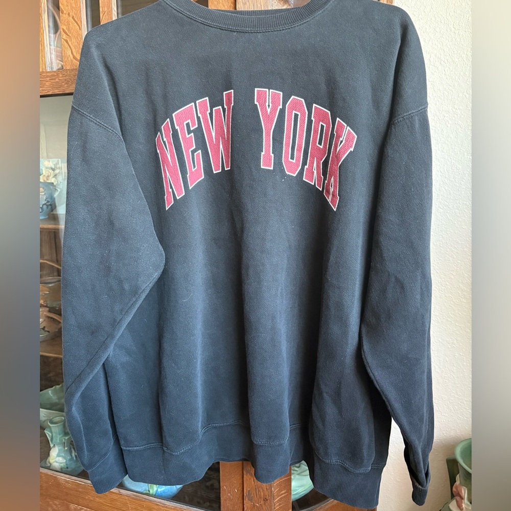 John Galt New York Black Graphic Crewneck Large Sweatshirt